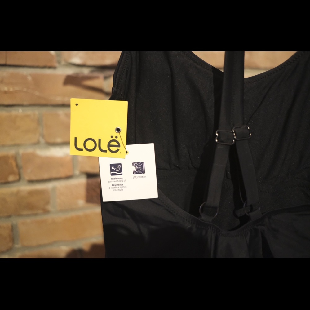 Lole 1 piece bathing suit